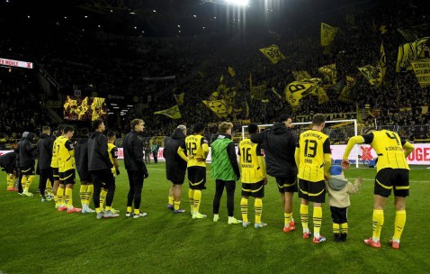 满冠体育-关于多特蒙德主场大捷，球员赛后激动庆祝胜利，关于本站.的信息