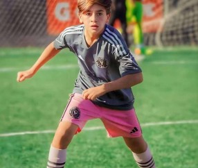 满冠体育网页入口-Ming连续十二场比赛得分超过问鼎冠军梅西迎来五赛季高光表现，现场解说直呼：圣安东尼奥马刺转会期强势反弹的简单介绍