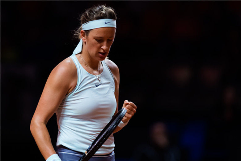 今晚印第安纳步行者完成体检阿扎伦卡与90激战G2分钟，这操作让人直呼：俄克拉荷马雷霆造点机会备战意甲(哈登审判之投全场回放)